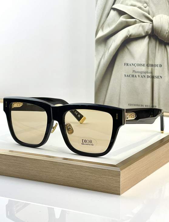 Picture of Dior Sunglasses _SKUfw76512988fw